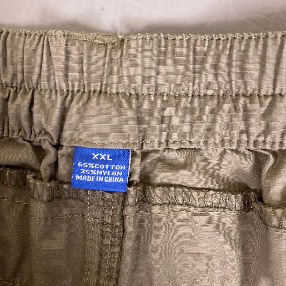 Reel Legends Cargo Shorts Men's Size 42 Performance Khaki Tan Nylon Fishing New